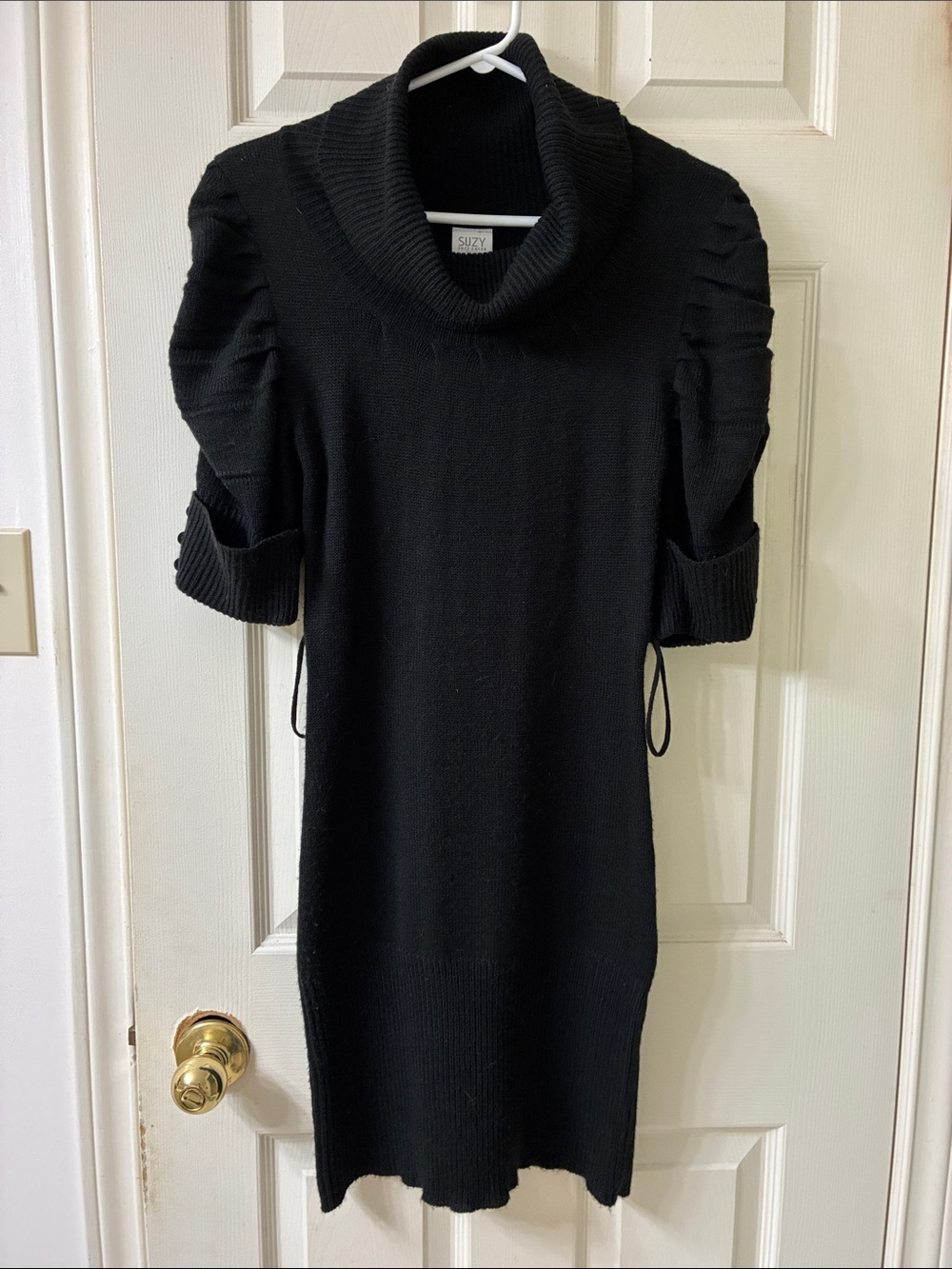 🌷3 for $25🌷Suzy Shier, US M, Black 3/4 Shirred Sleeve Cowl Neck Knit Dress